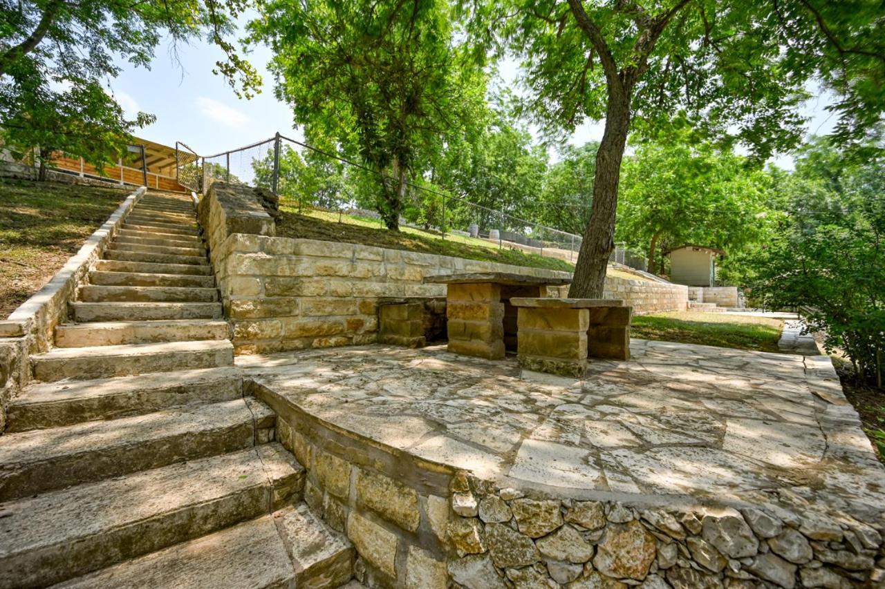 Luxury Lakefront Oasis With Boat Dock-Firepit McQueeney Luaran gambar